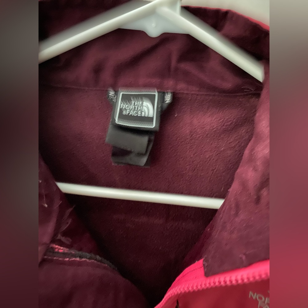 Pink north face soft shell jacket - Picture 2 of 2